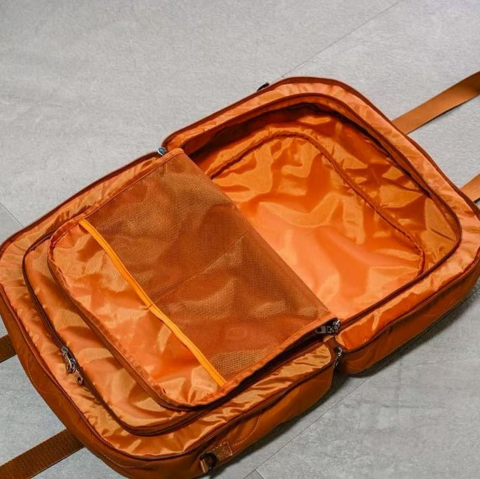 航空会社CA監修スーツケース構造の旅行バッグ